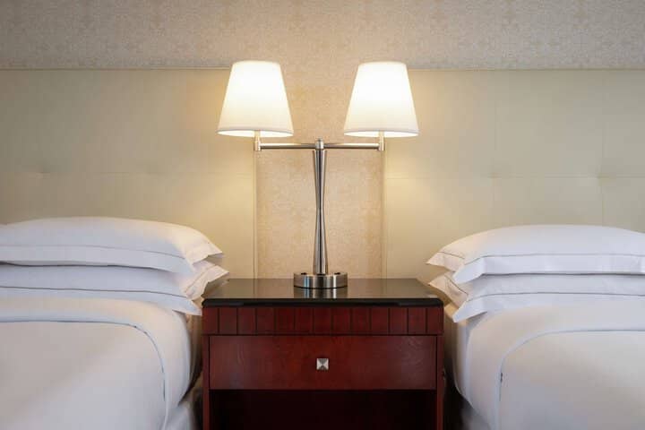 Room 14 of 83