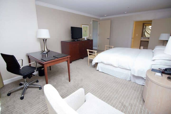 Room 11 of 83